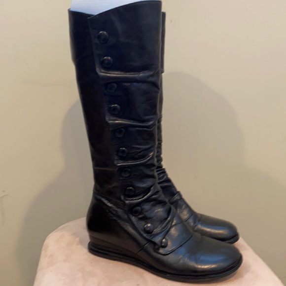 Miz Mooz Shoes - Miz Mooz Bloom leather boots Black Size 7.5